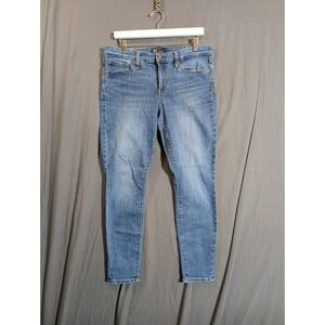 Gap‎ Women's Medium Wash  Jeans Size 31R Legging